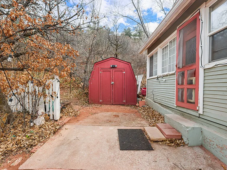 811 Shoshone Pl — Photo 23