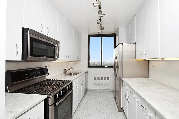 Rented by Mirador Real Estate | media 4