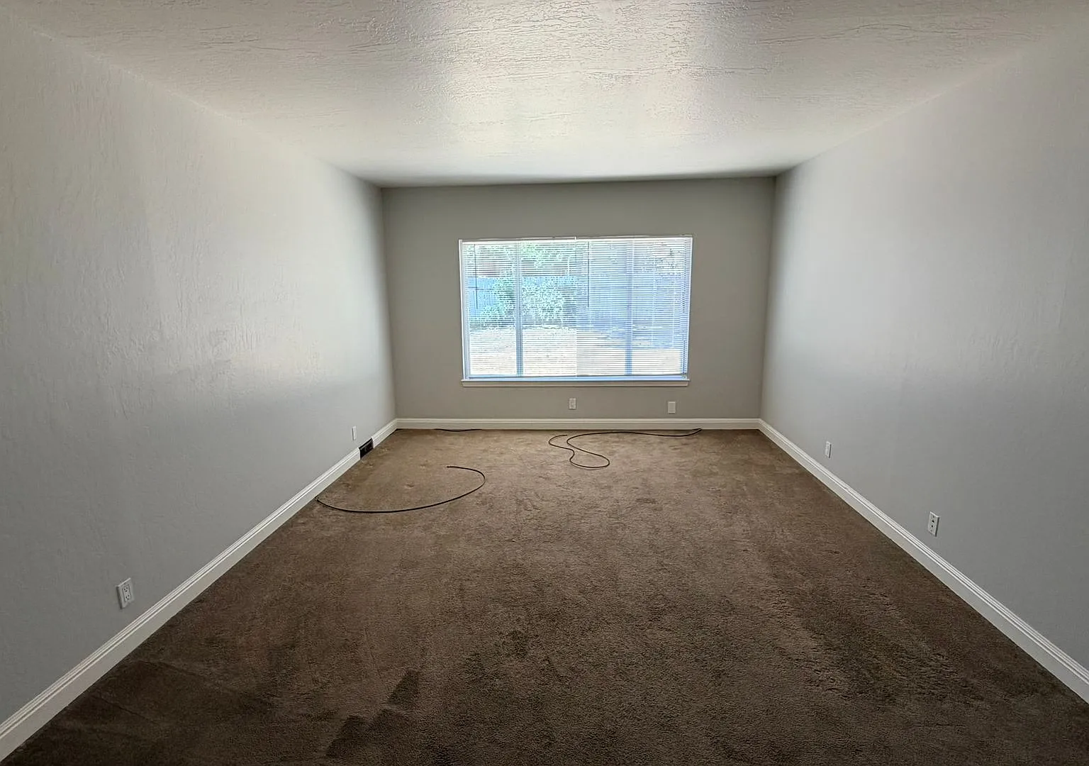 Concord Beautiful 4 bedroom 2.5 bath home 1928 sq ft walk to Clayton Valley High School! — Photo 4