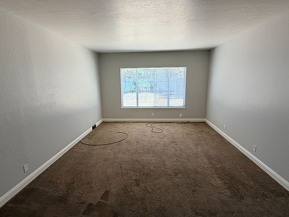 4th image of 5308 Lightwood Dr