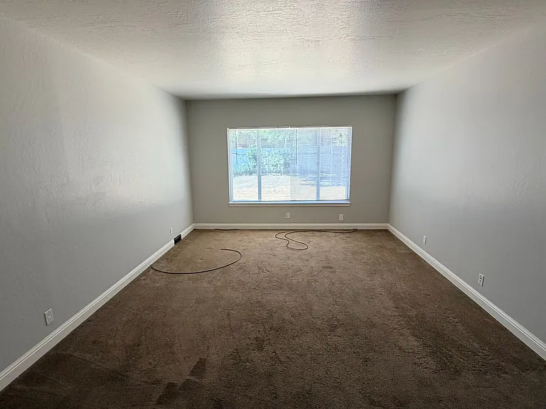 5308 Lightwood Dr — Photo 4