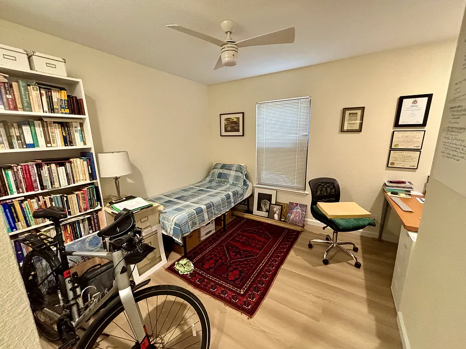 second bedroom or home office/den