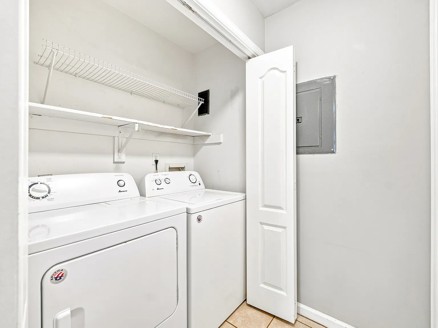 2 bed, 2.5 bath, 1250 sqft, $1,850 — Photo 1