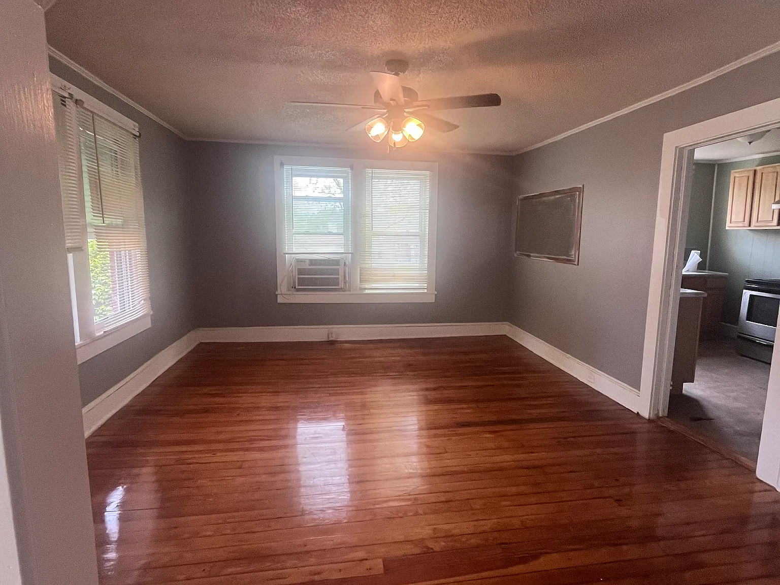 210 Wallace St — Photo 2