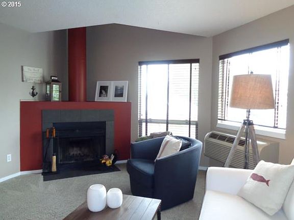 4th image of 1535 SW Clay St APT 216