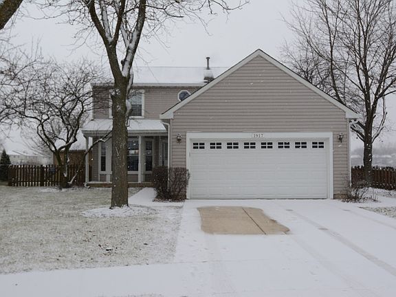 4th image of 1917 Grosse Pointe Ct