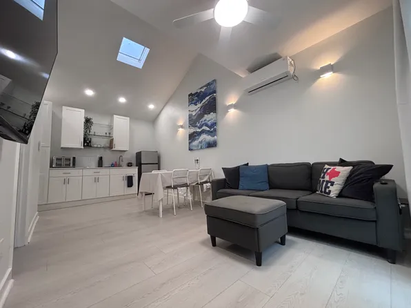 6402 Ludington Dr, Houston, TX 77035