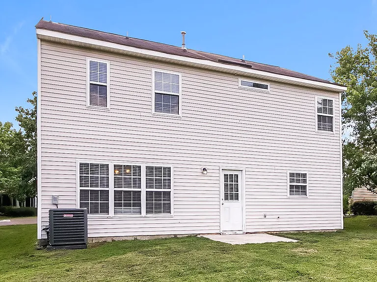 10126 Green Hedge Ave — Photo 17