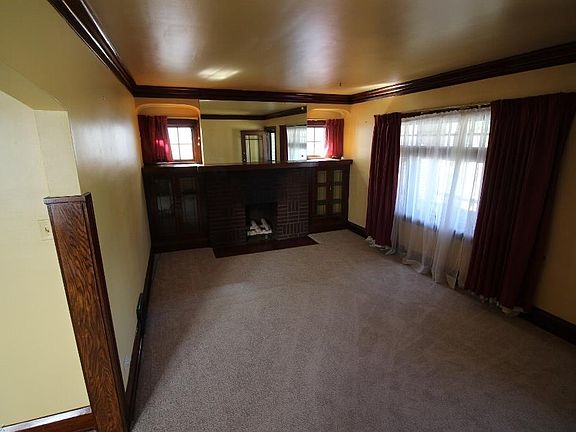 4th image of 2209 Natchez Ave