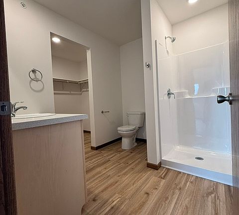 5th image of 300 Treml Dr #106