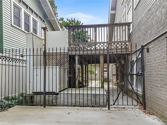 2nd image of 2229-31 Lowerline St