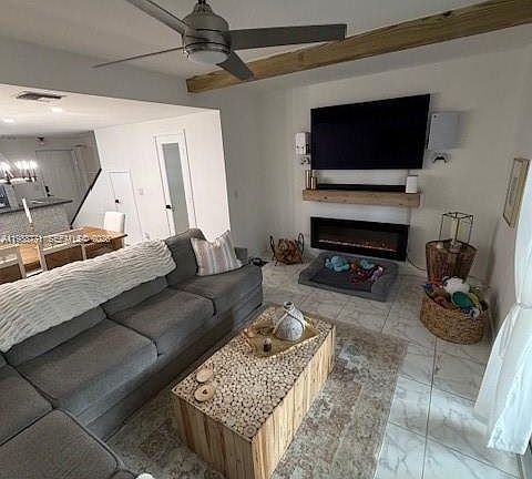 4th image of 147 SW 3rd St