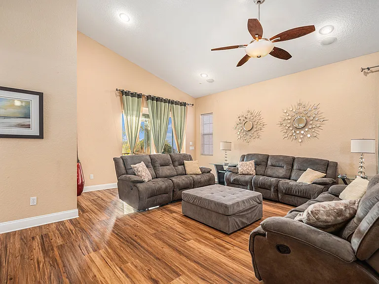 1316 Apollo Beach Blvd S — Photo 10