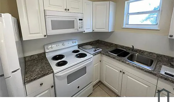 774 NW 41st St #4 — Photo 7