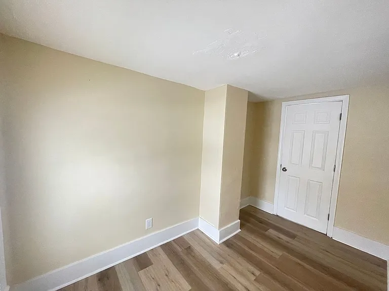 98 Main St #2 — Photo 14