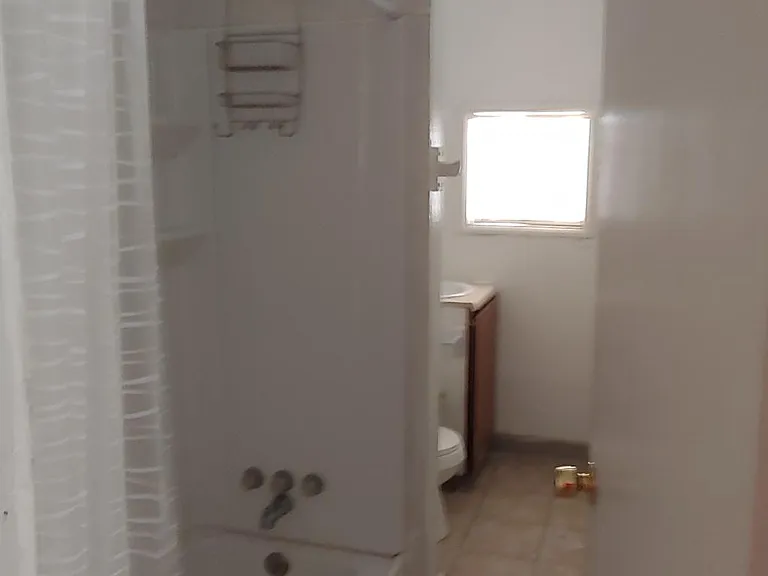 412 N Main St #D — Photo 2