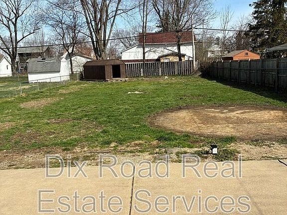 4th image of 915 Bellaire Ave