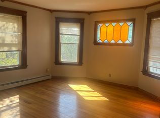 195 Perry Ave, Worcester, MA 01610