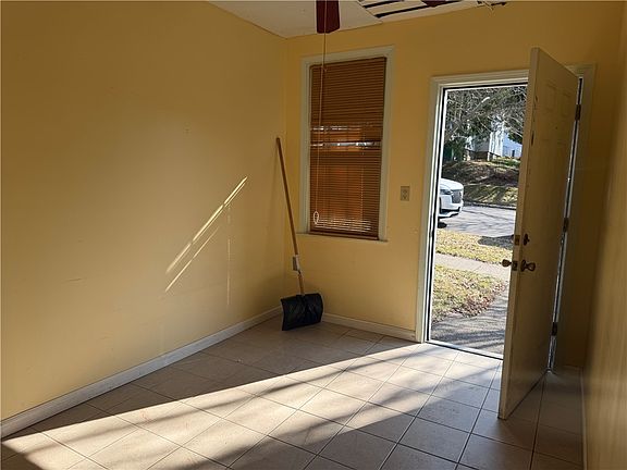 5th image of 69 W 3rd St