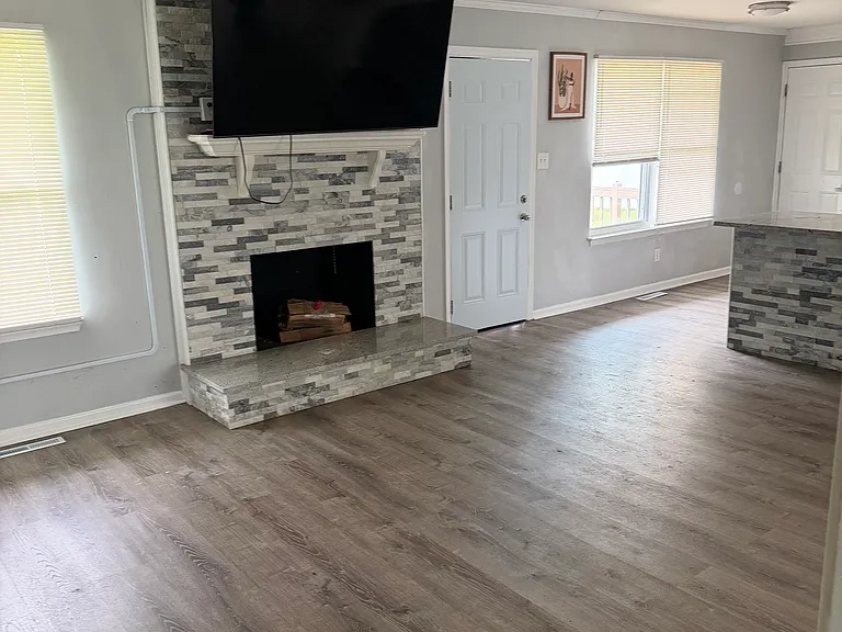 2825 Holiday Point Dr — Photo 6