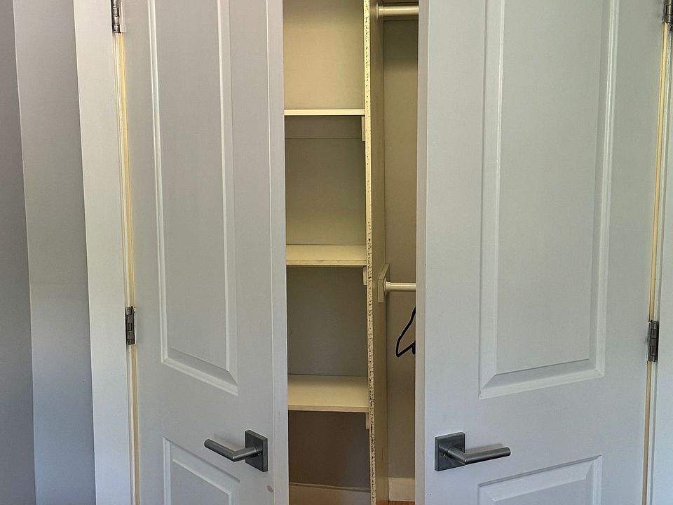 2nd image of 1153 E 57th St #2