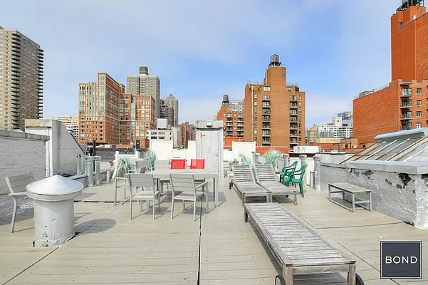 Rented by Bond New York | media 54