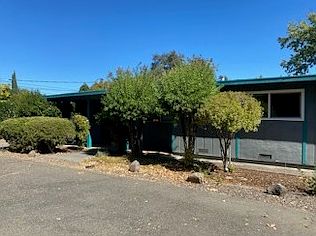 3rd image of 908 Walnut Ave