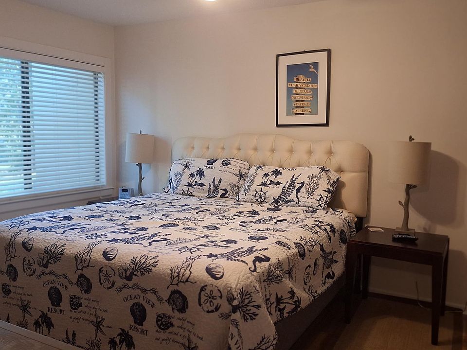 Master bedroom with King bed