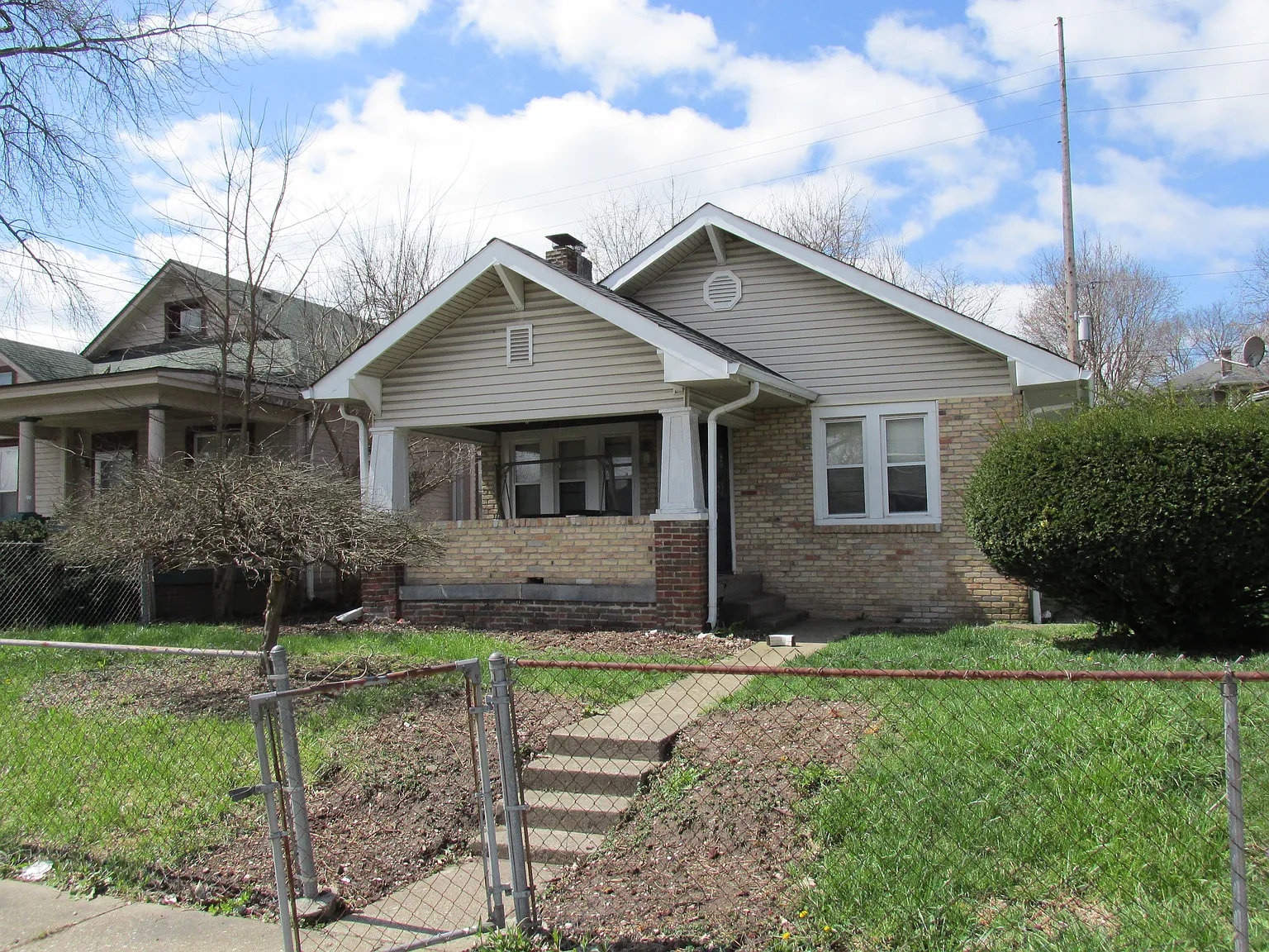 3906 N Capitol Ave photo 1