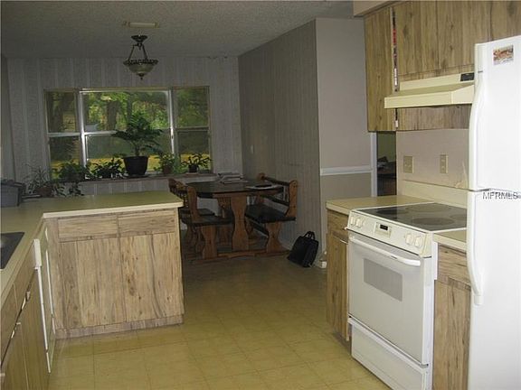 5th image of 2510 Jungle St