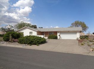 4205 Antiqua Rd SE, Rio Rancho, NM 87124