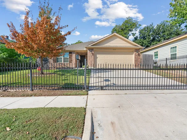 1213 E Davis Ave, Fort Worth, TX 76104