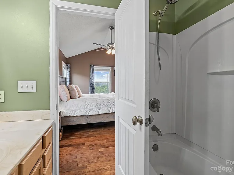 Master bath. Walls are now blue.