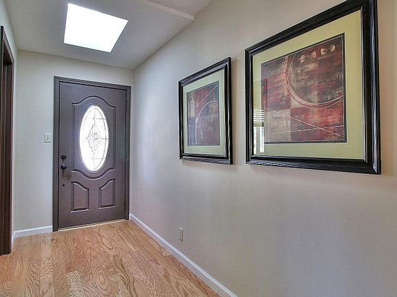 5th image of 634 Derby Court