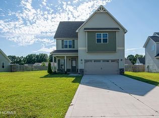 303 Channel Run Ln, Sneads Ferry, NC 28460
