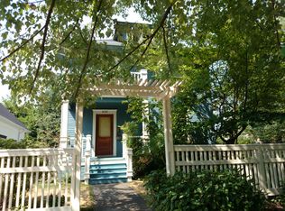 433 16th Ave E, Seattle, WA 98112
