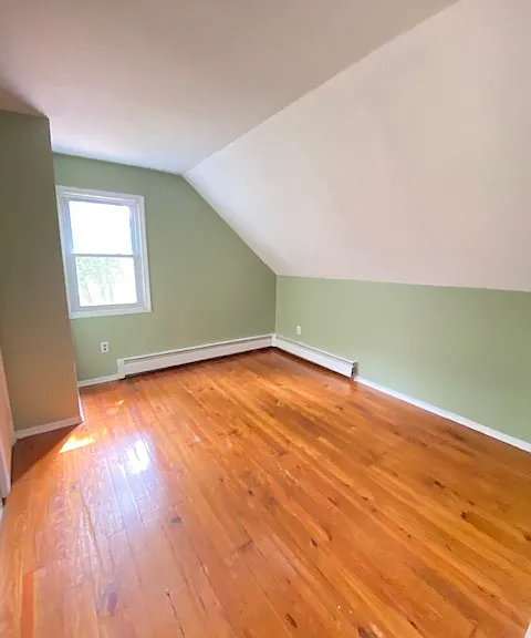 328 Oakwood Rd #2 — Photo 4