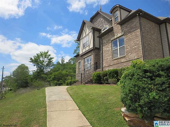 5th image of 824 Vanessa Dr