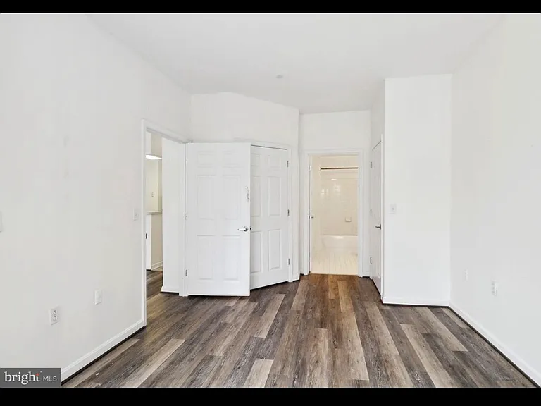 23 Pierside Dr #306 — Photo 9