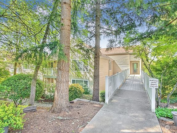 2nd image of 4152 Providence Point Drive SE #106