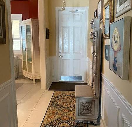 3rd image of 37 Harbour Isle Dr E Unit 201