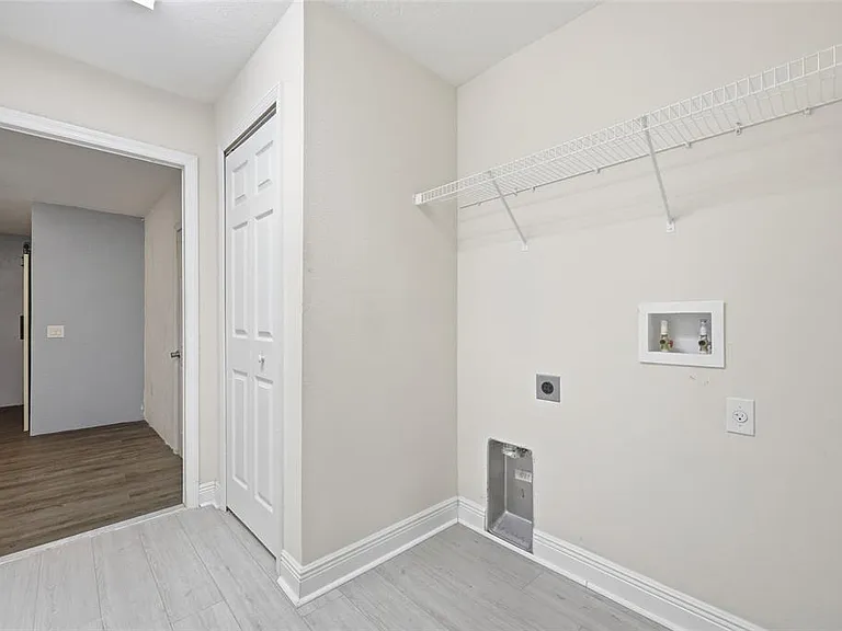 115 Maple Dr — Photo 24