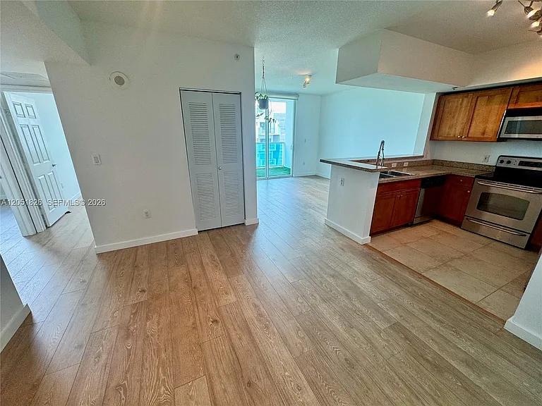 1723 SW 2nd Ave #704 — Photo 6