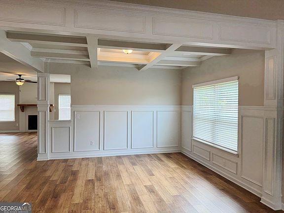 4th image of 205 Denham Dr