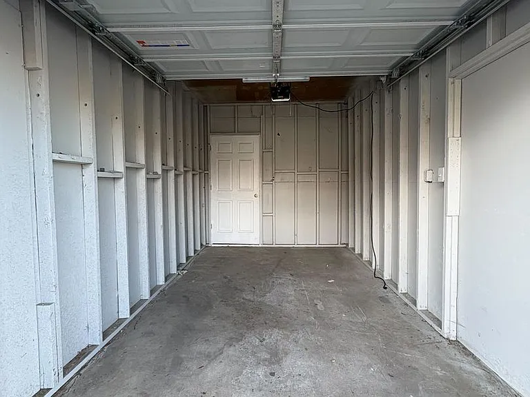 1475 Macon St — Photo 3