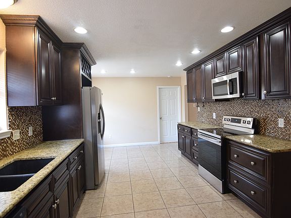 5th image of 4411 Sonora Dr