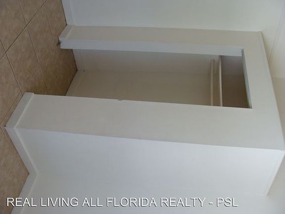 3rd image of 3101 NE West End Blvd APT 6