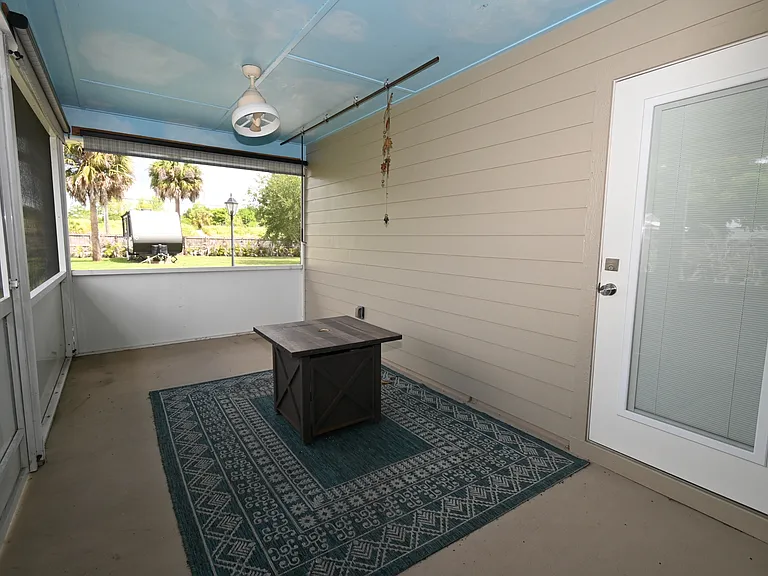 985 Quail Run — Photo 20