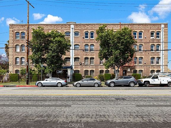 4th image of 4125 S Figueroa St APT 202