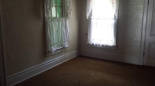 4th image of 203 N 5th St